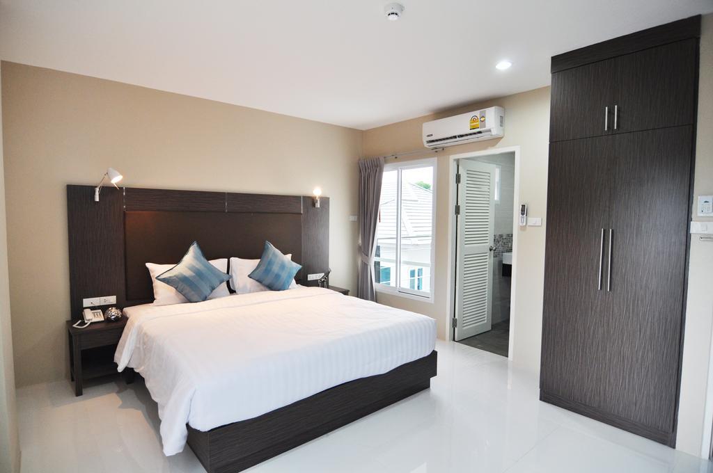 Khao Rang Place Phuket Bagian luar foto