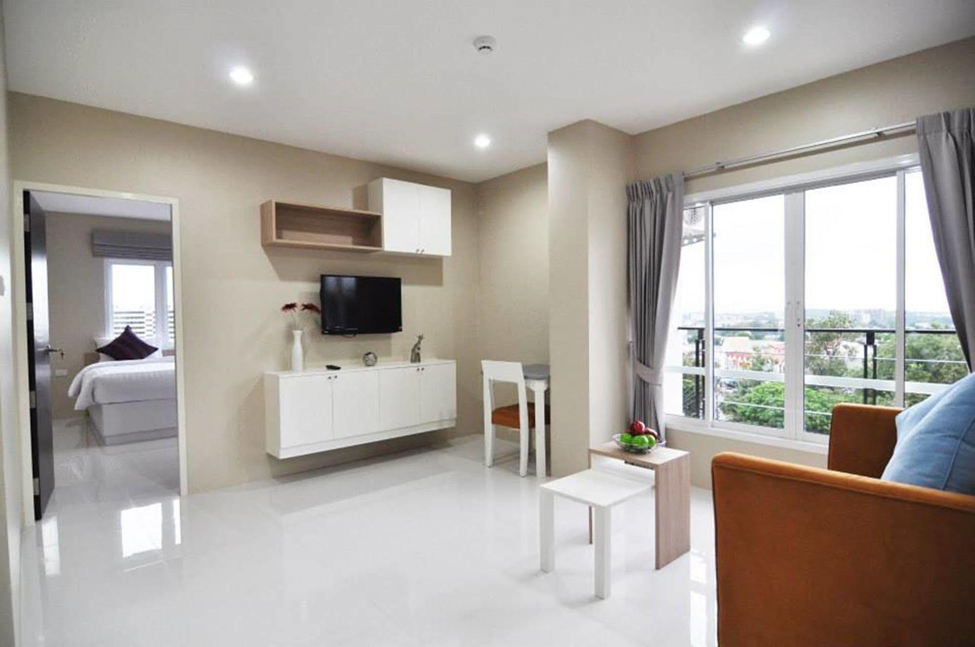 Khao Rang Place Phuket Bagian luar foto