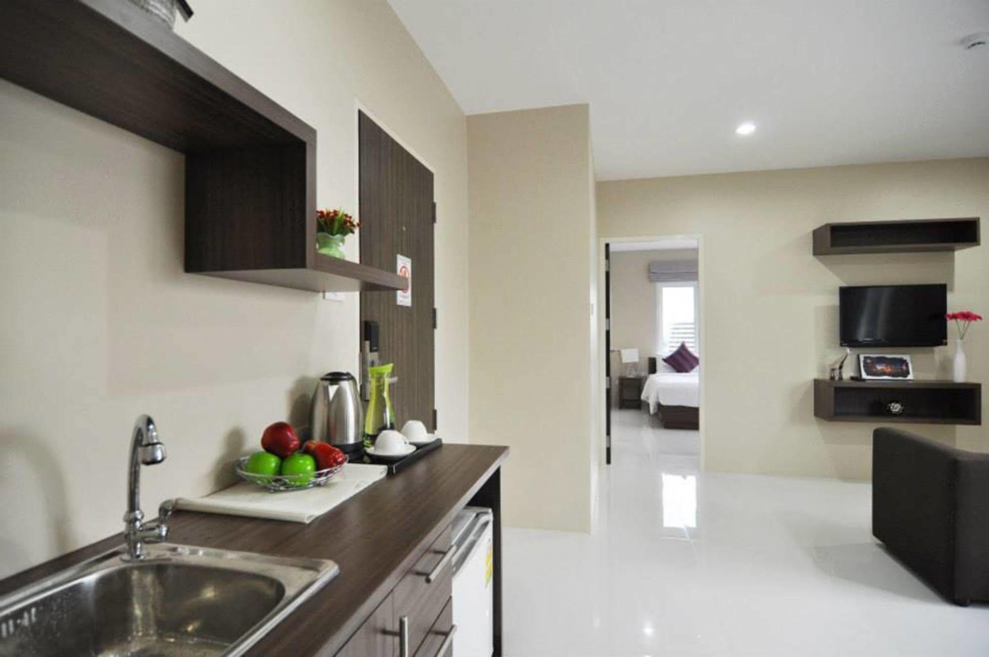 Khao Rang Place Phuket Bagian luar foto