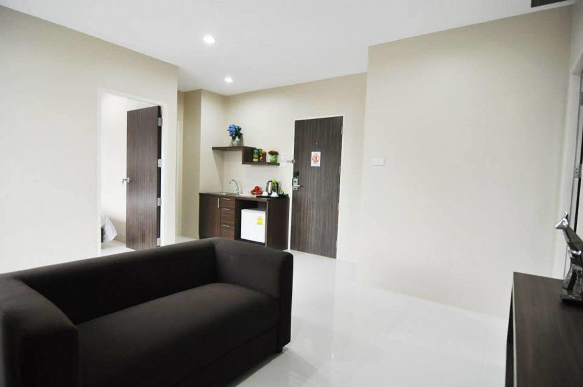 Khao Rang Place Phuket Bagian luar foto