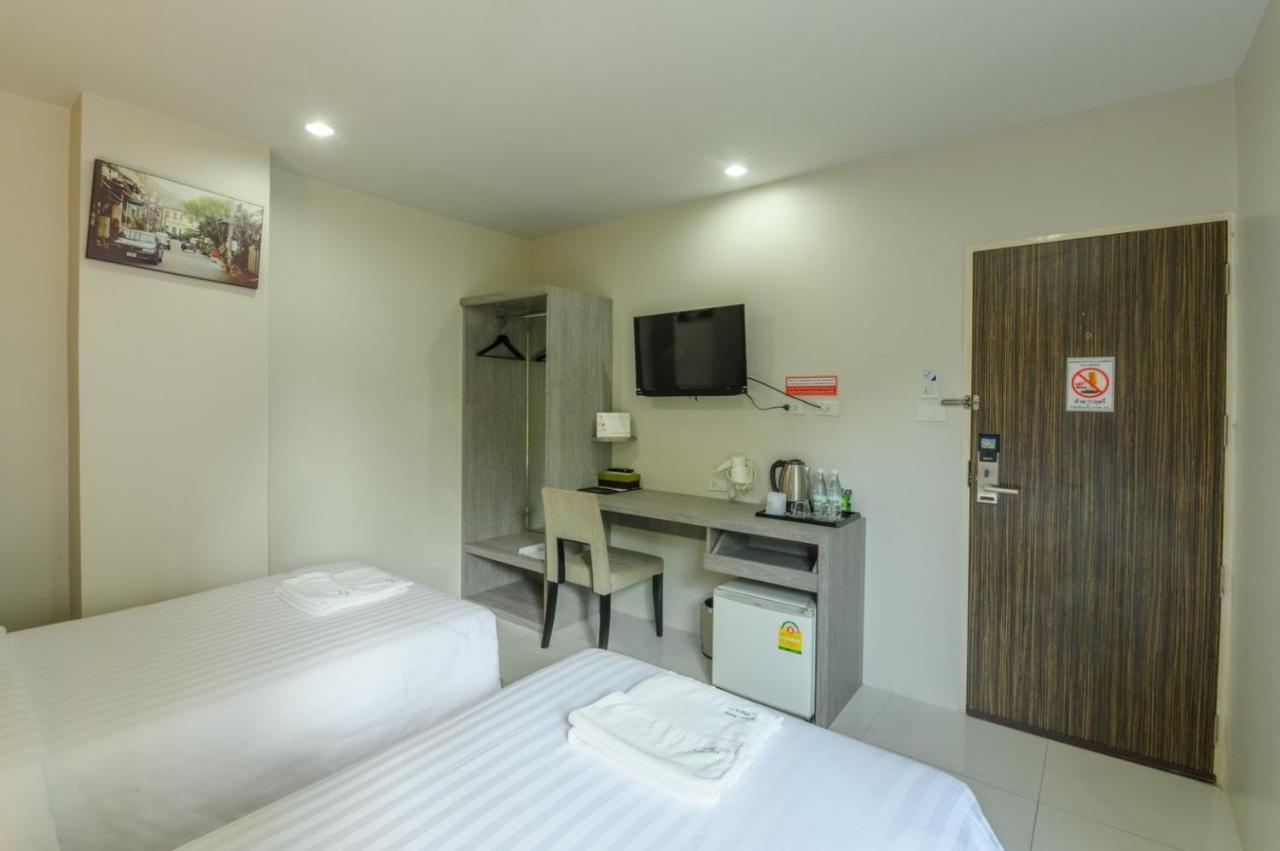 Khao Rang Place Phuket Bagian luar foto