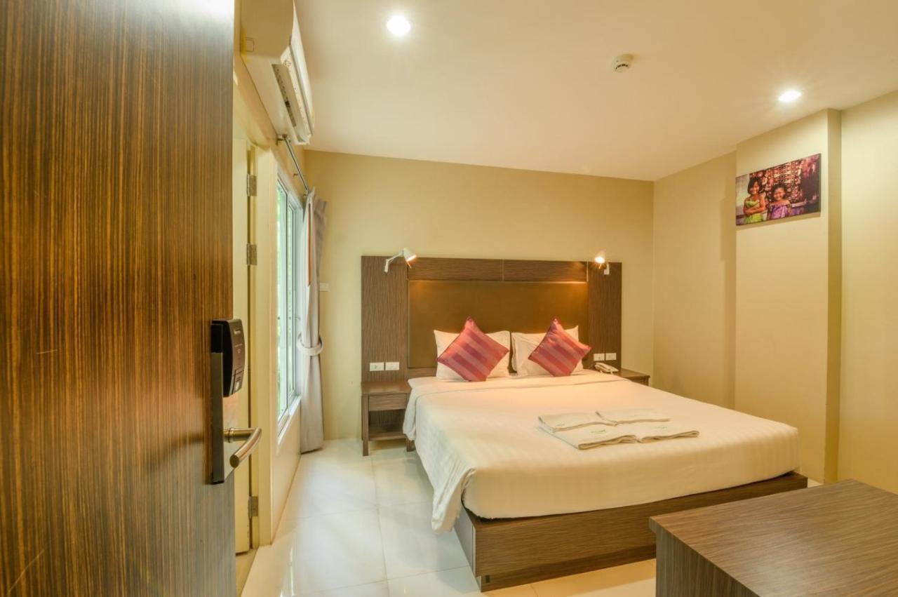 Khao Rang Place Phuket Bagian luar foto